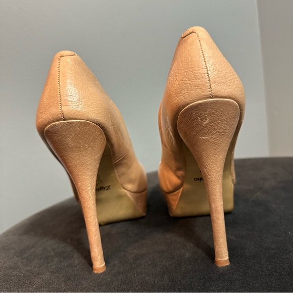 Zigisoho Staple Platform Heels in Nude - Picture 4 of 8
